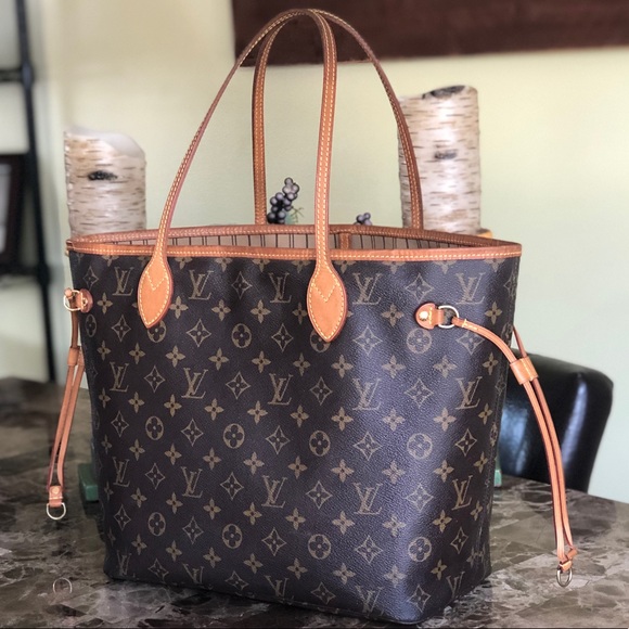 Louis Vuitton Handbags - AUTH Louis Vuitton Neverfull MM EXCELLENT COND🌺🌺